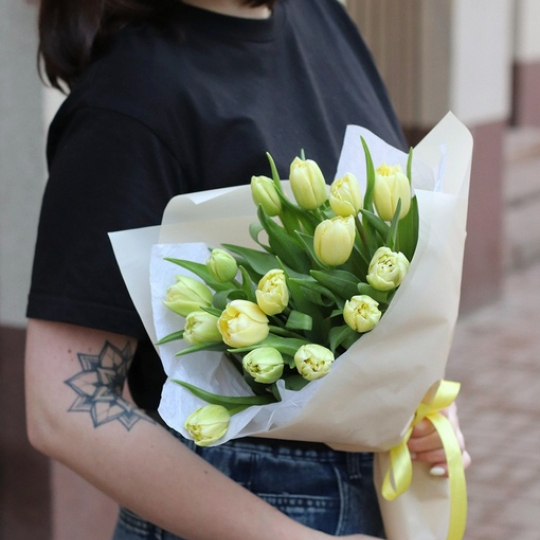 Моно-букет тюльпанов (15 шт)