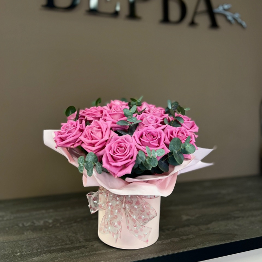 Шляпная коробка с розочками Аква 