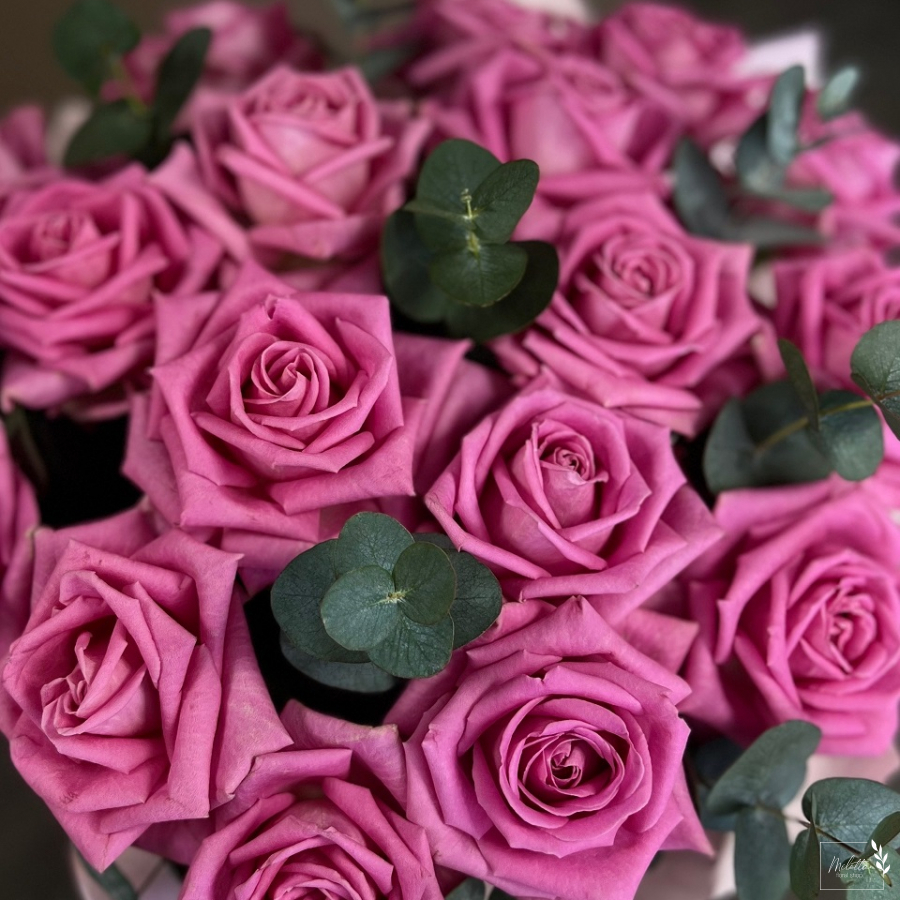 Шляпная коробка с розочками Аква 